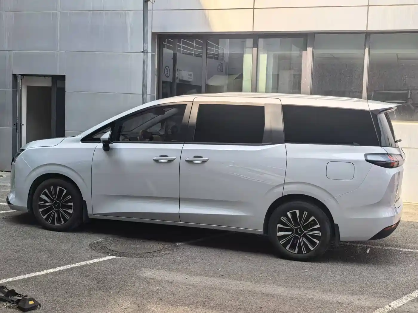 Wuling Motors Xingguang 730 New Energy 2025 2025 Model Plug-in Hybrid Base Version