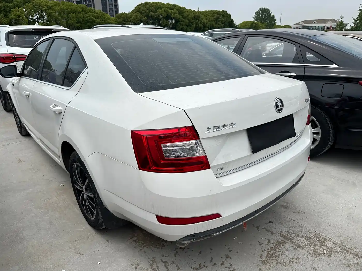 Škoda Octavia 2017 1.6L Automatic Smart Edition фото 15