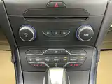 Фото 25 - Ford Edge
