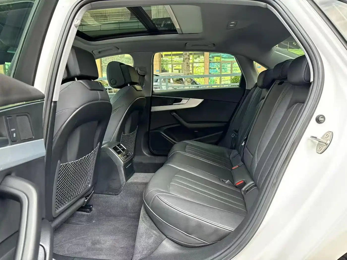 Audi A4L 2022 40 TFSI Luxury Dynamic фото 9