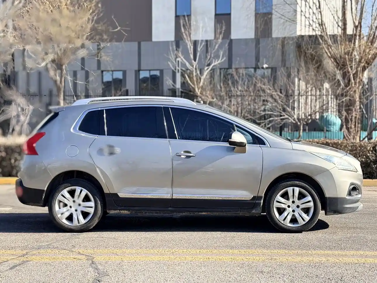 Peugeot 3008 2015 2.0L Automatic Classic Edition фото 7