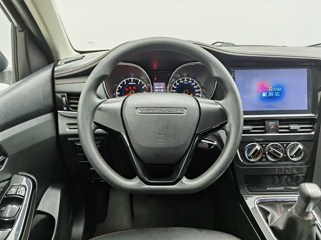 Venucia T70 2018 2018 1.6L Manual Smart Fun Edition