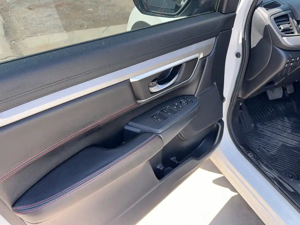 Фото 12 - Honda CR-V
