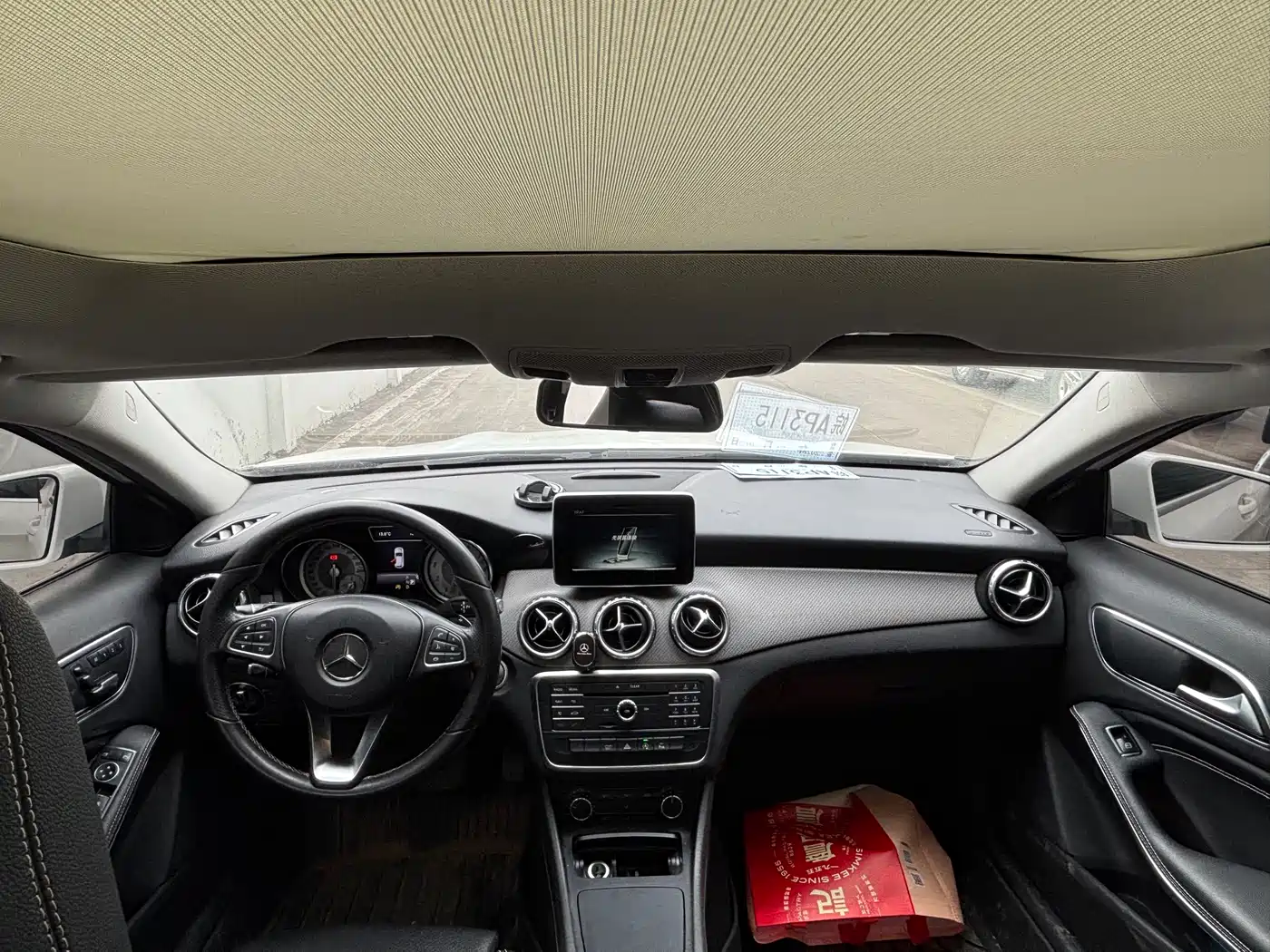 Mercedes-Benz GLA 2017 GLA 200 Dynamic фото 10