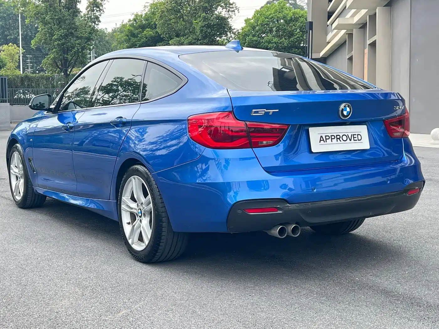BMW 3 Series GT 2019 320i M Sport Model фото 6