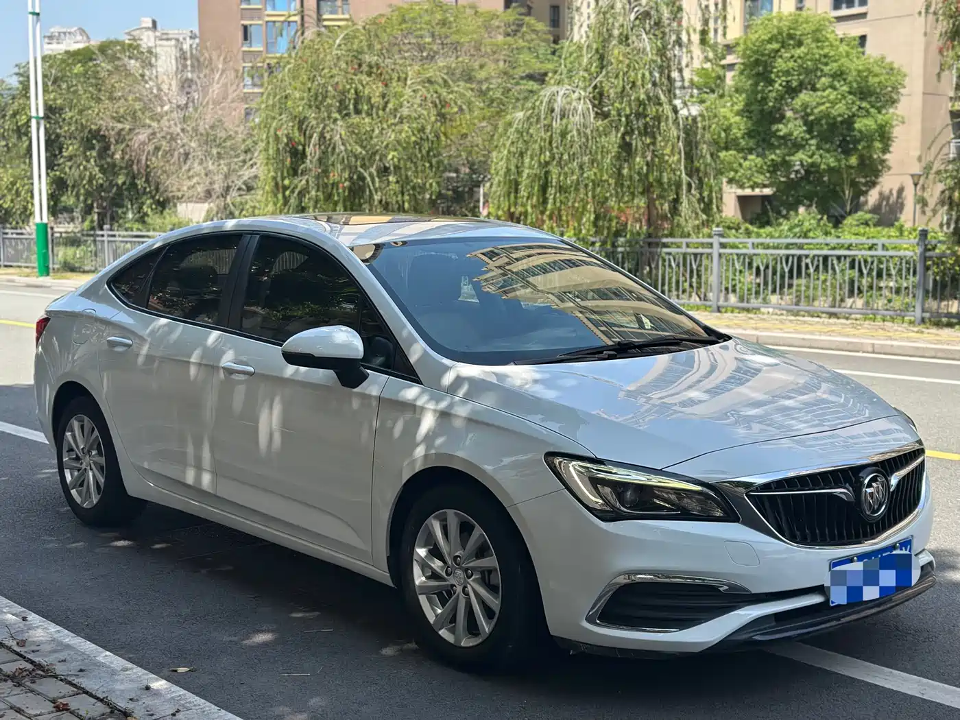 Buick Verano 2019 Sedan 15S Auto Leading фото 3