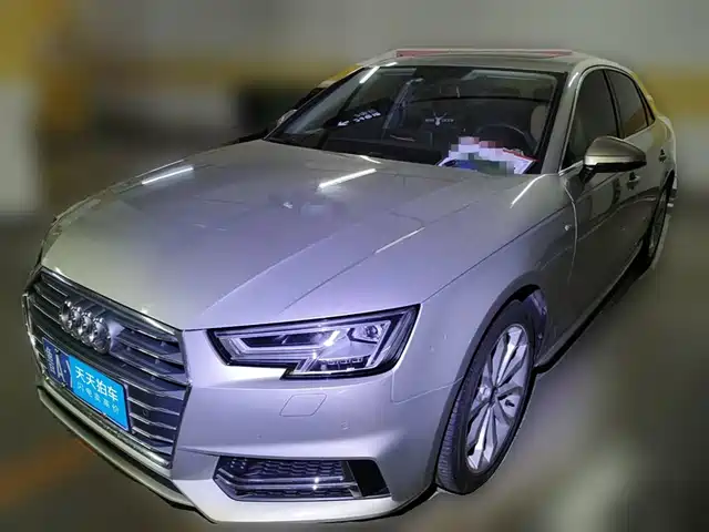 Audi A4L 2018 30th Anniversary 40 TFSI Fashion — фото 1