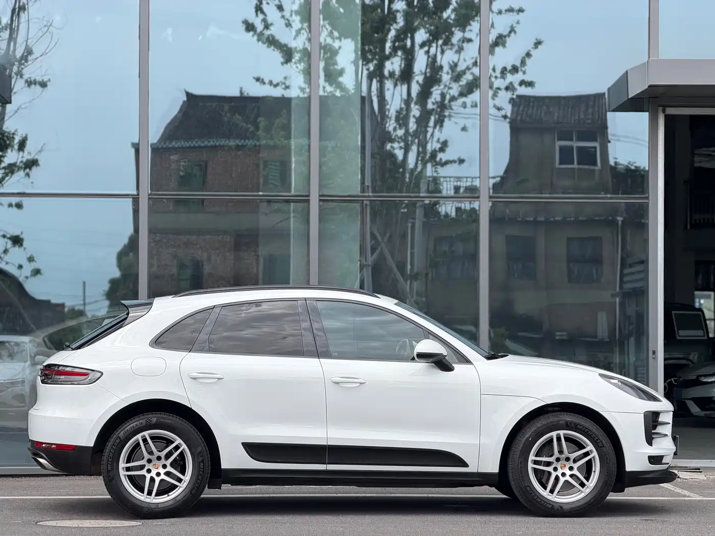 Porsche Macan 2018 Macan 2.0T фото 2
