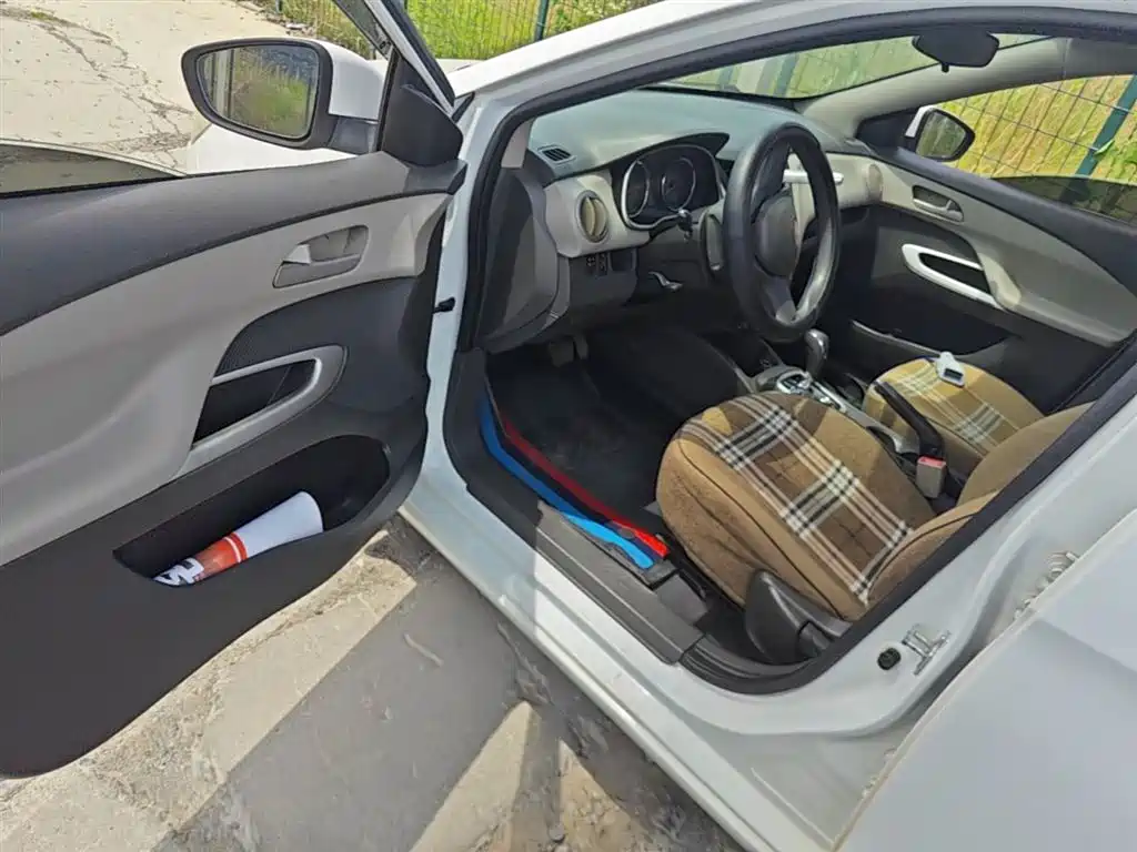 Chevrolet Sail 2015 Sail 3 1.3L AMT Ideal Edition фото 16