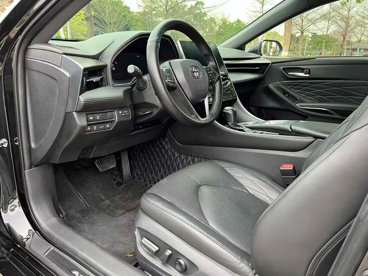 Toyota Avalon 2023 2.5L Touring Premium Edition фото 7