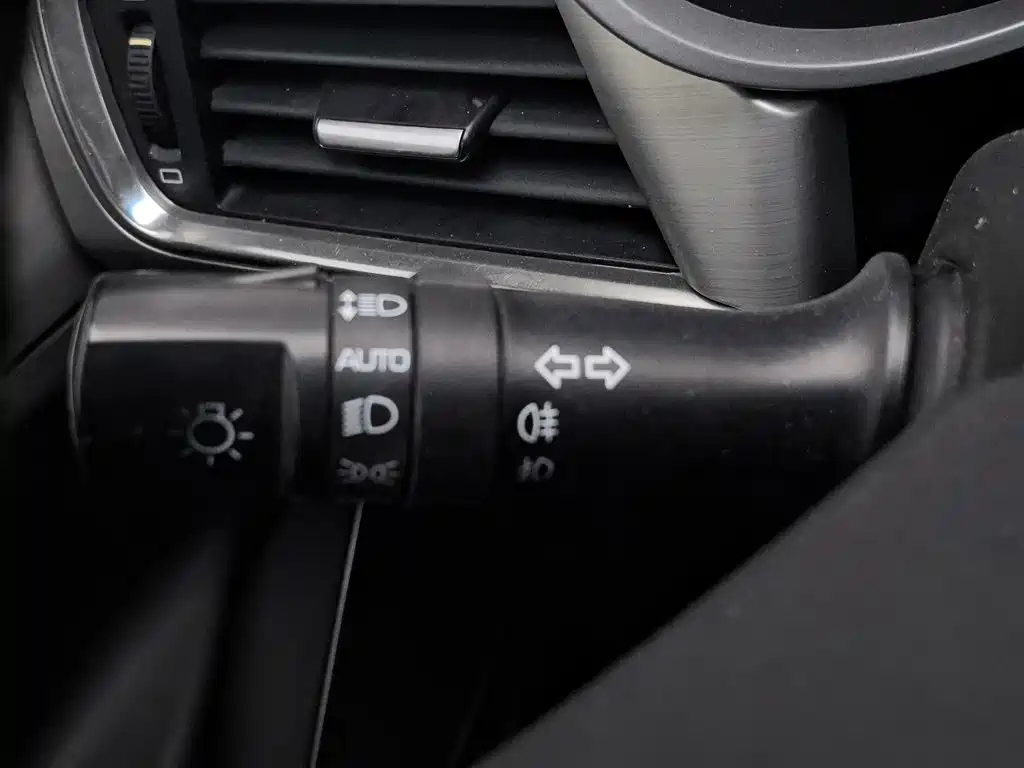 Фото 21 - Geely Emgrand GL