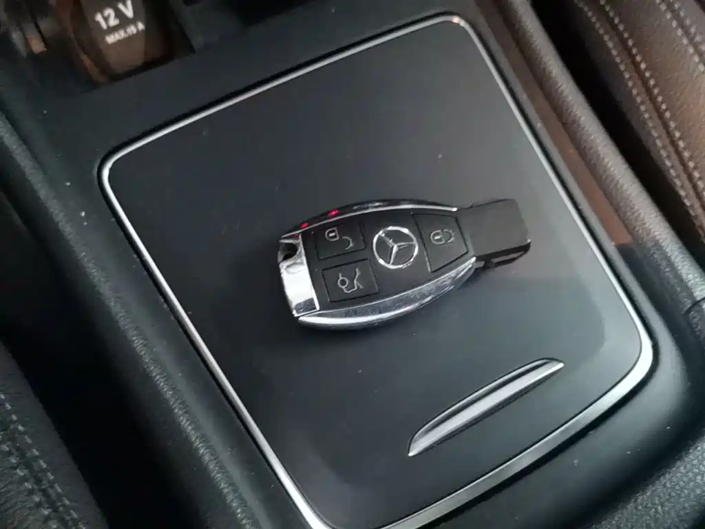 Mercedes-Benz CLA (Import) 2017 CLA 200 Fashion фото 15