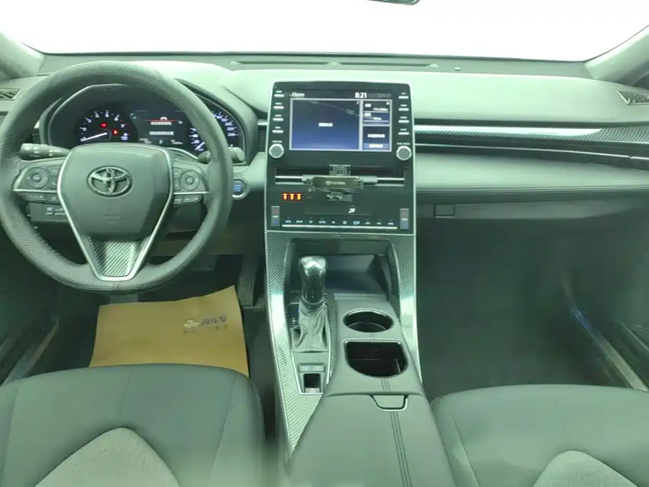 صورة 12 - Toyota Avalon