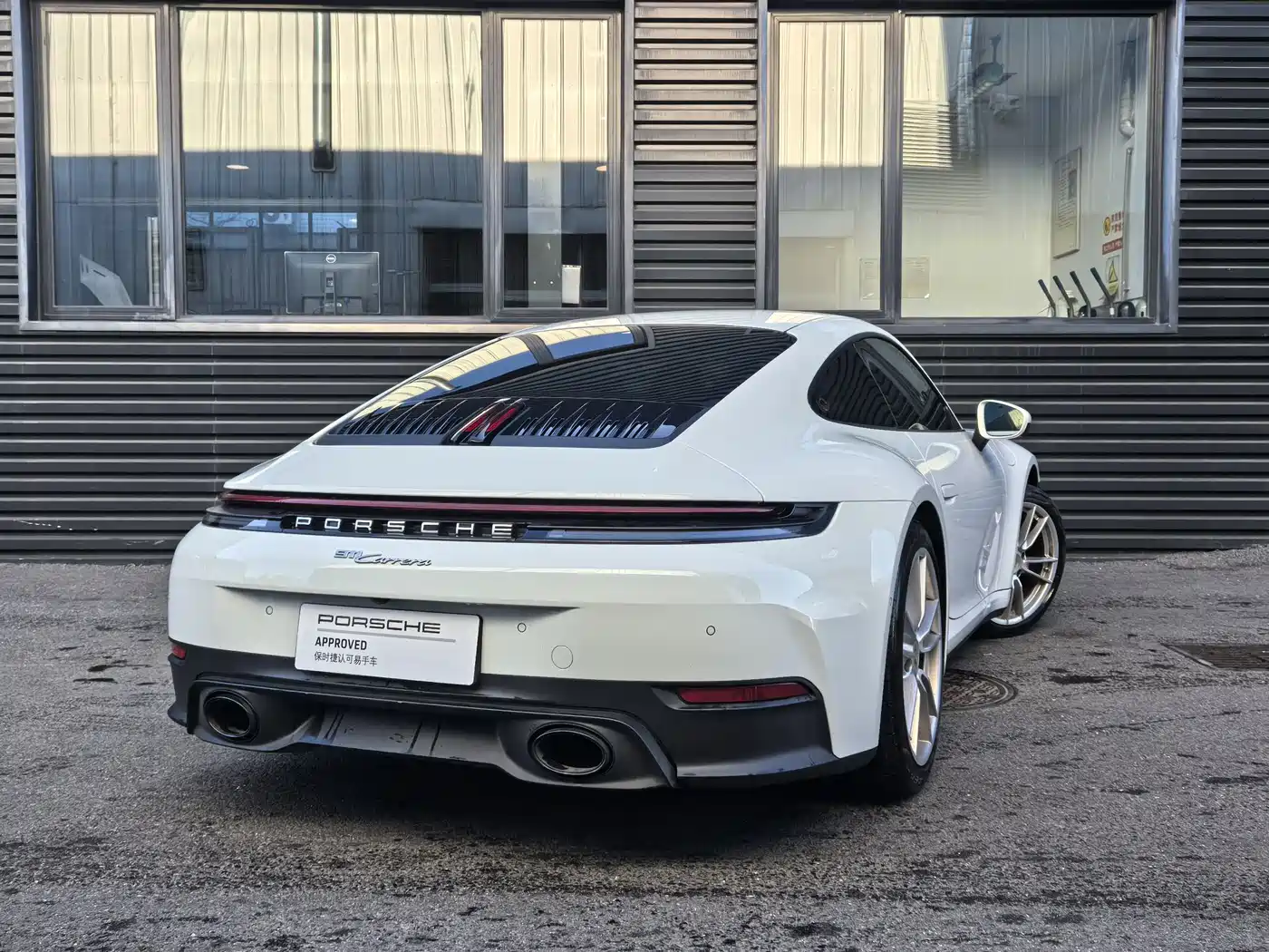 Porsche 911 2025 Carrera 3.0T фото 5