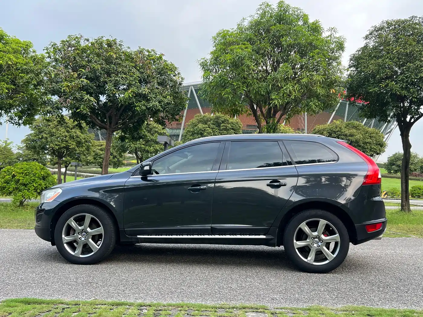 Volvo XC60 (Import) 2012 2013 T6 AWD Comfort Edition