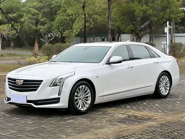 CADILLAC CT6