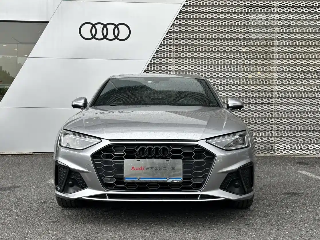 Audi A4L 2020 40 TFSI quattro Luxury Dynamic фото 2