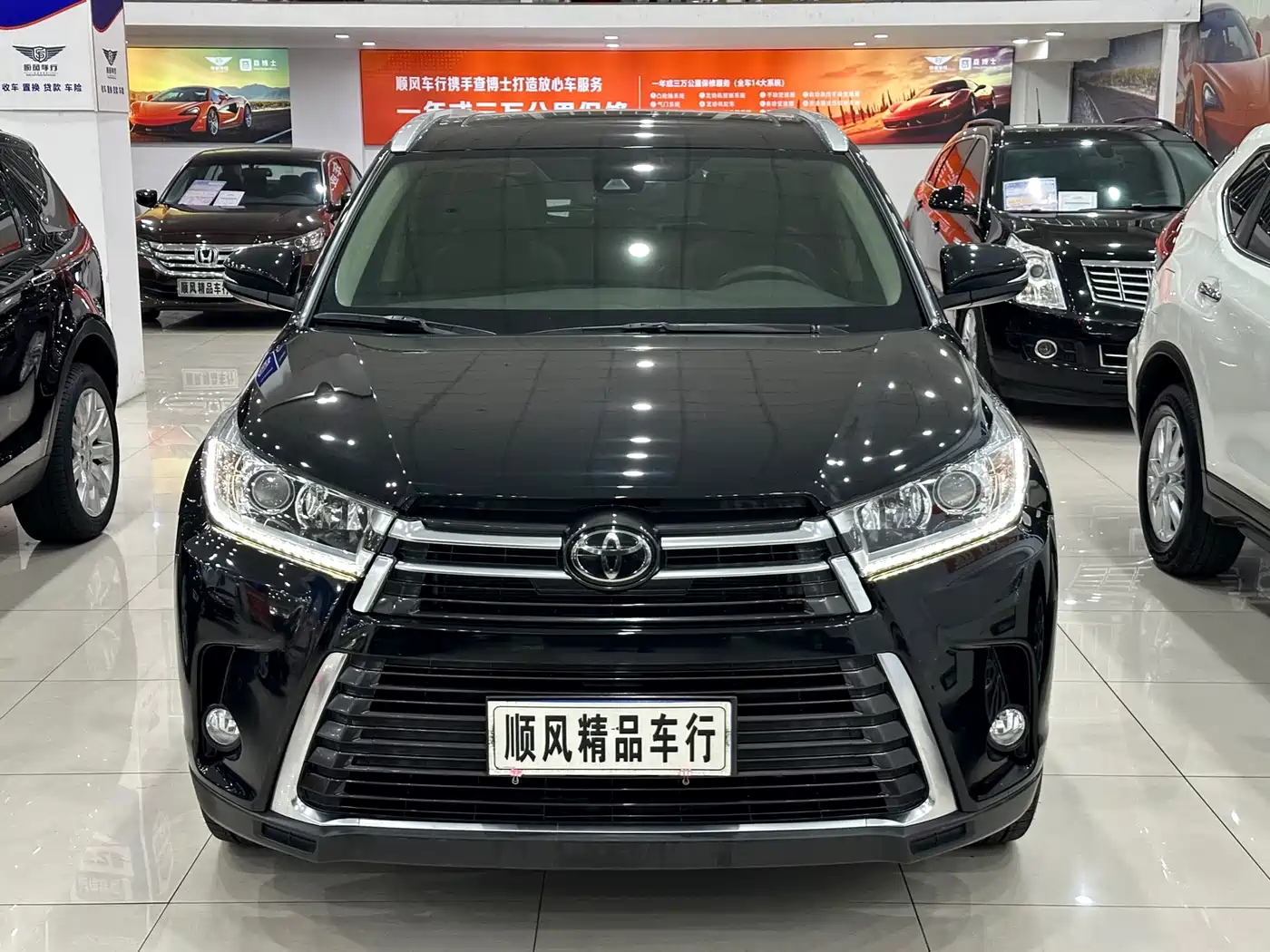 Toyota Highlander 2018 2.0T 4WD Premium 7-seater China VI фото 4