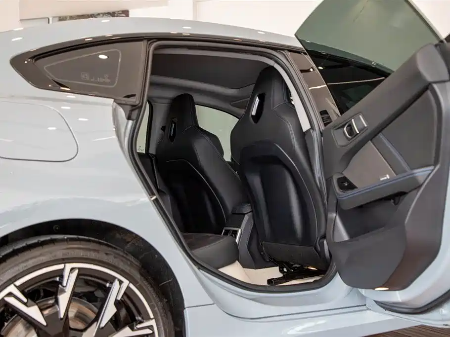 BMW 2 Series 2025 2025 225L M Sport Package
