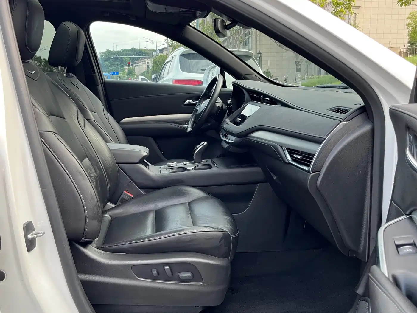 Cadillac XT4 2020 28T FWD Leading Trim фото 25