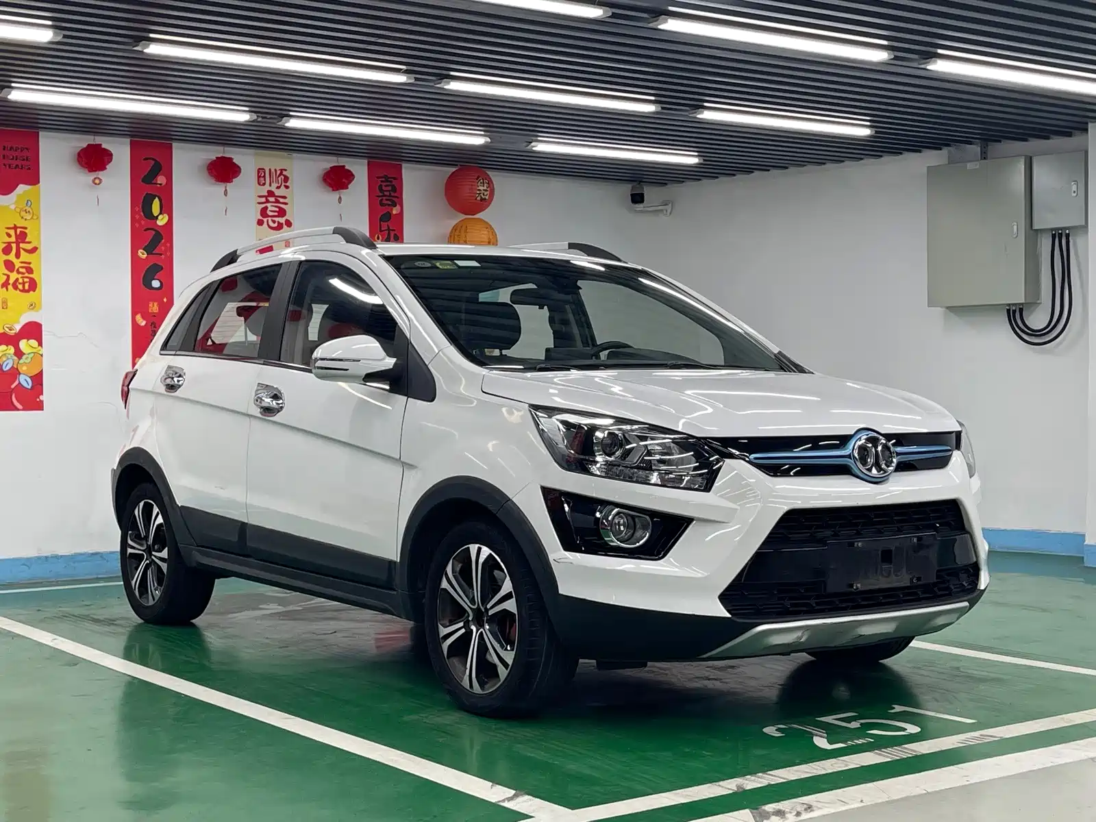 Фото 3 - BAIC New Energy EX