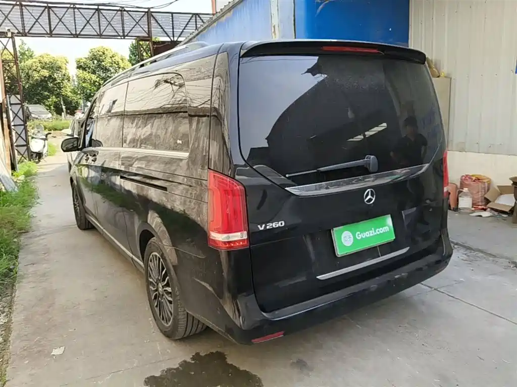 Mercedes-Benz V-Class 2018 V 260 L Premium Long Wheelbase Edition China VI фото 5