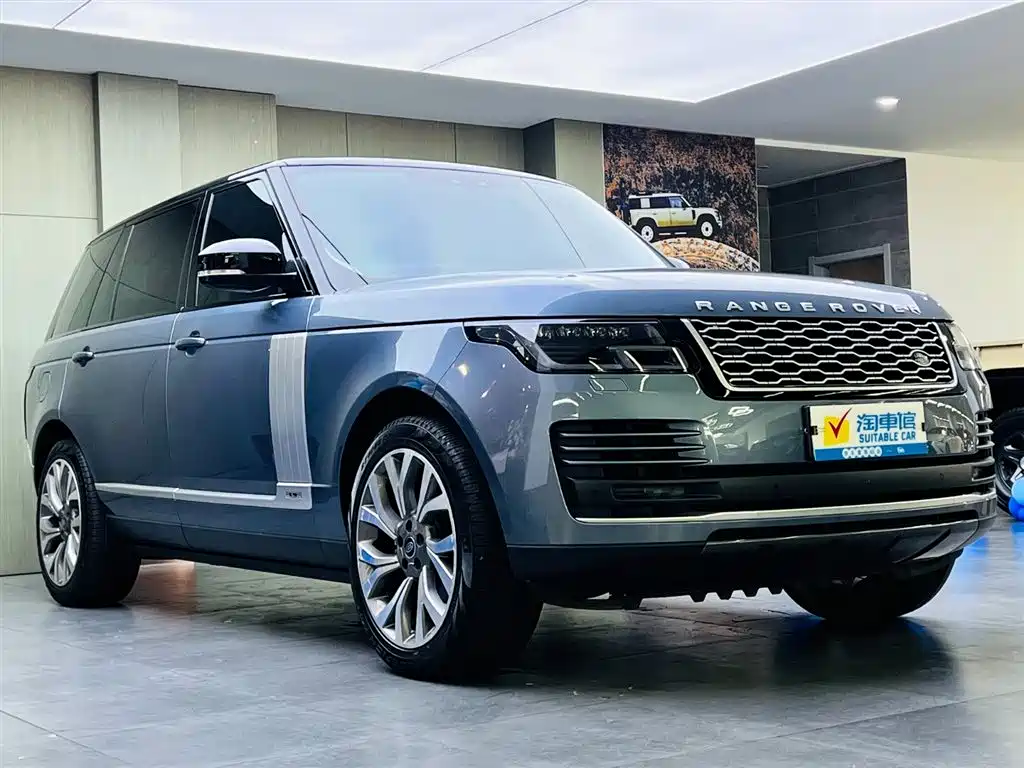 Land Rover Range Rover 2020 3.0 L6 Heritage Extended Edition фото 3