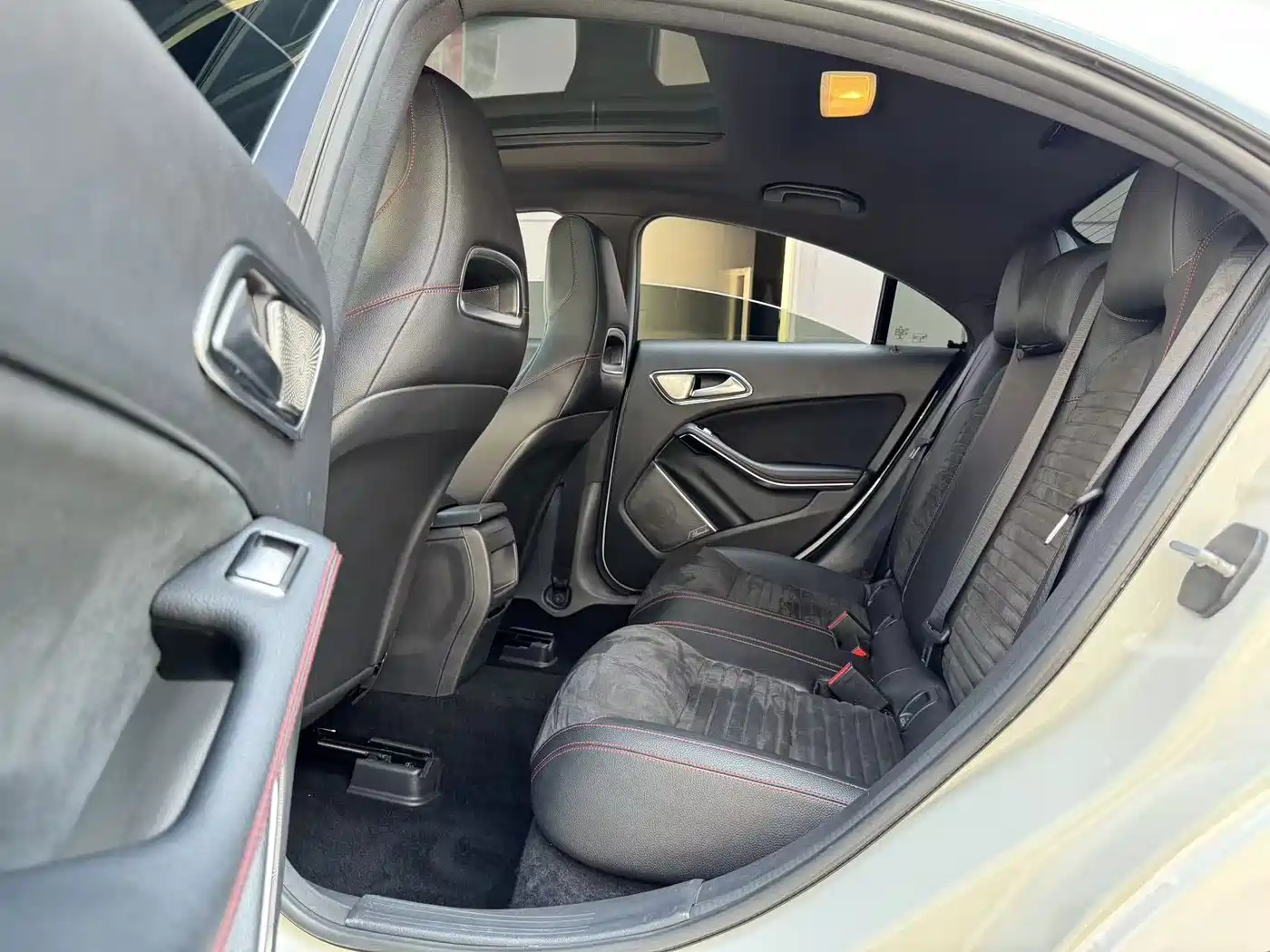 Mercedes-Benz CLA (Import) 2015 CLA 220 4MATIC фото 8