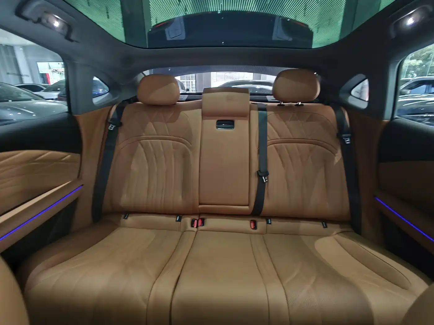 Geely Galaxy Galaxy Xingyao 8 2025 130km EM-i Premium Edition фото 18