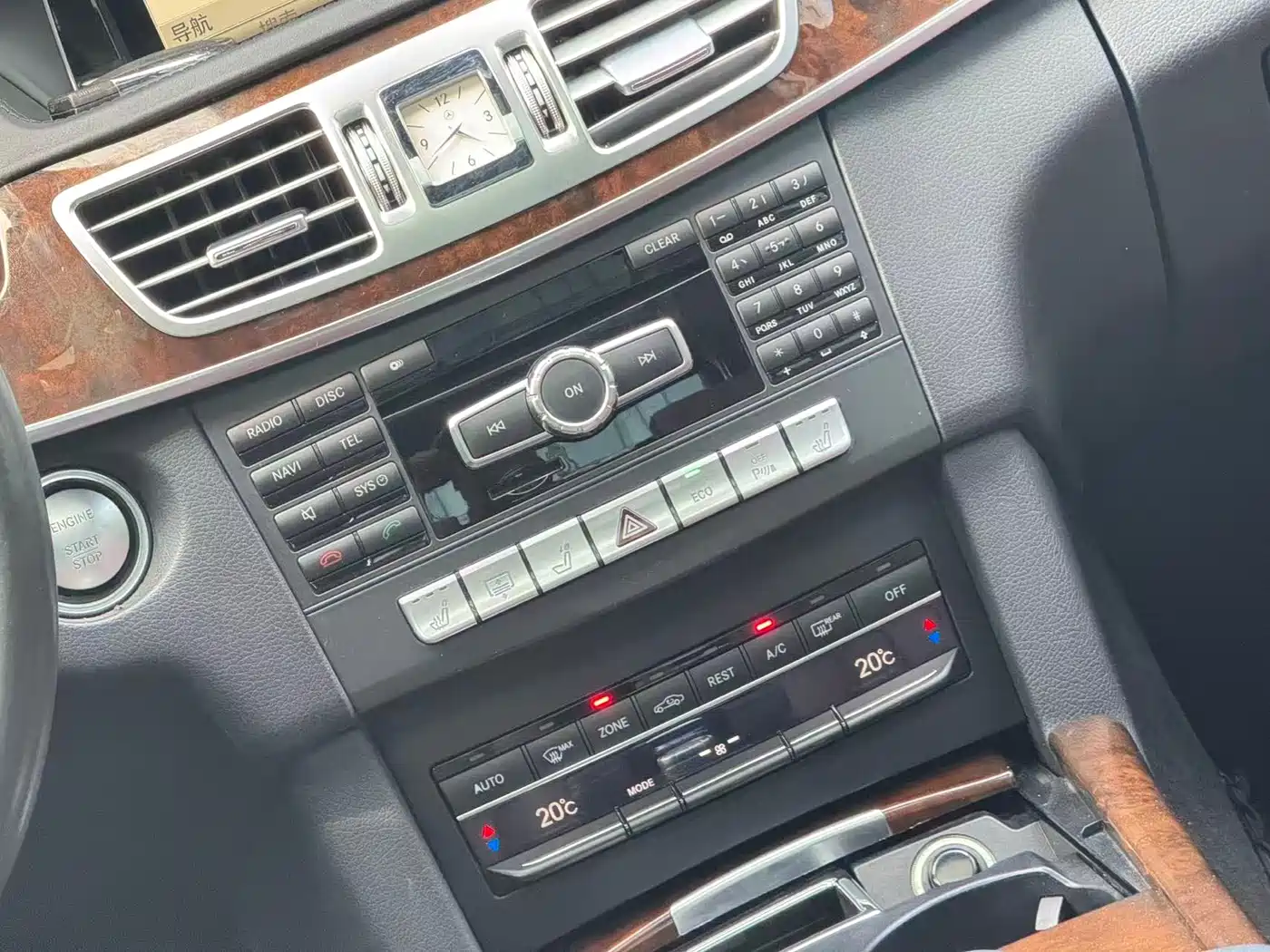 Mercedes-Benz E-Class 2015 E 320 L Luxury 4MATIC фото 12