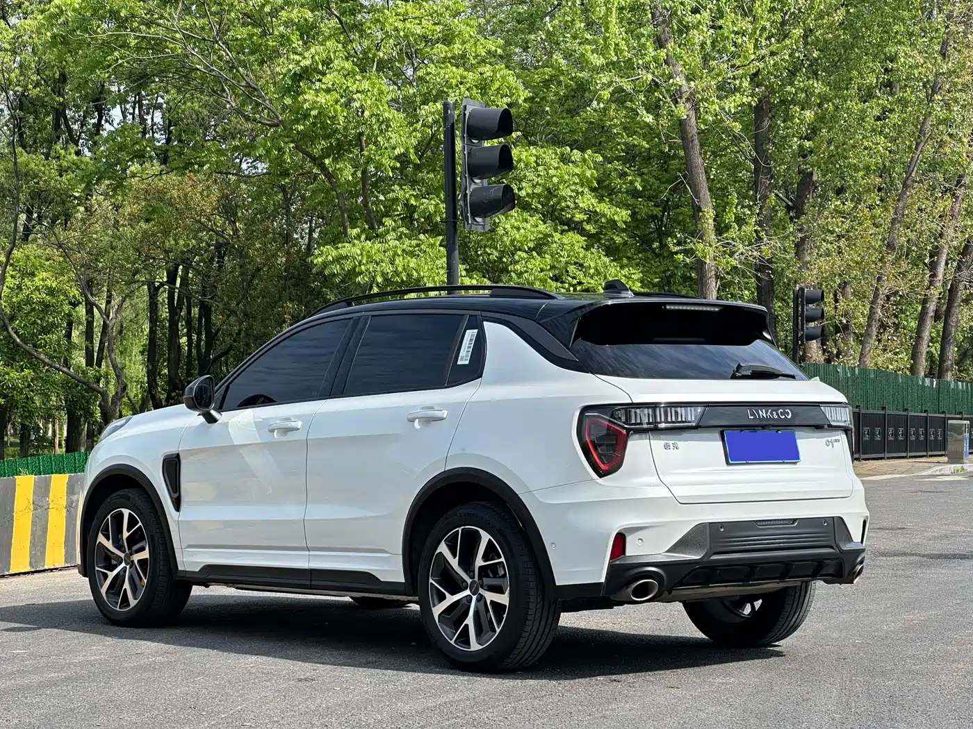 Lynk & Co 01 2021 2.0TD AWD Halo Sport фото 5