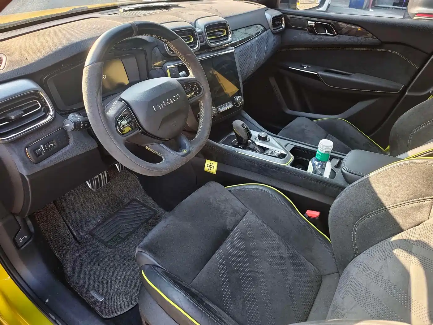 Lynk & Co 03 2022 03+ 2.0TD Auto Performance Package фото 6