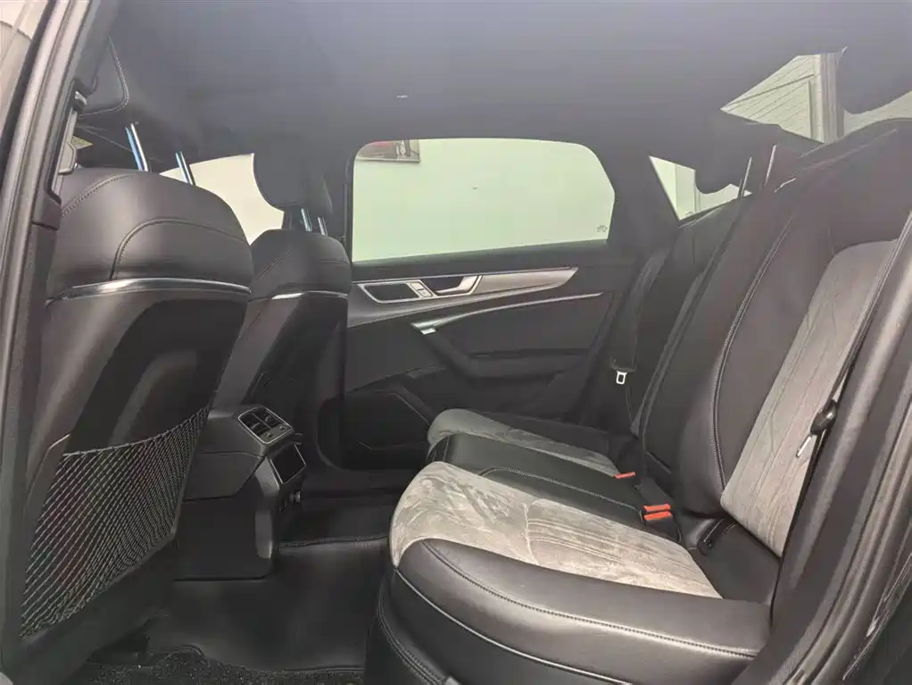 Audi A6L 2024 45 TFSI Premium Dynamic фото 13