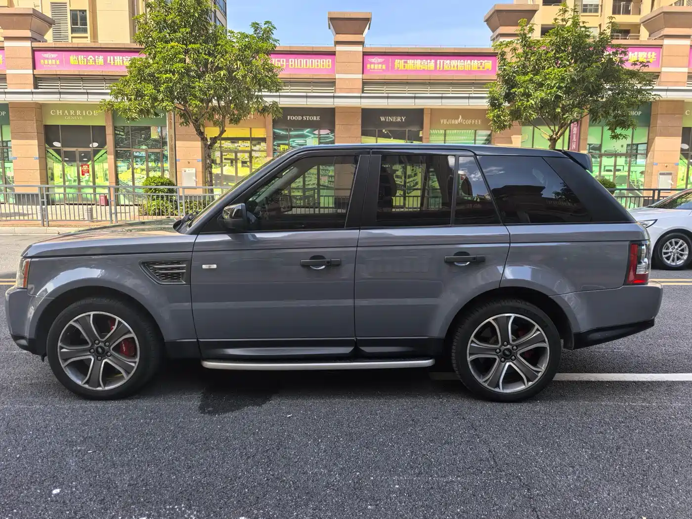 Land Rover Range Rover Sport 2010 5.0 SC V8 HSE фото 7