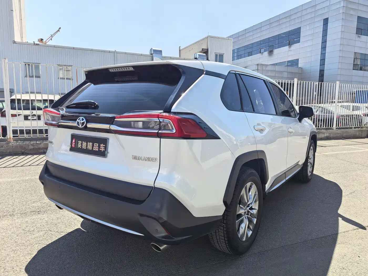Toyota Wildlander 2023 2.0L CVT FWD Urban фото 4
