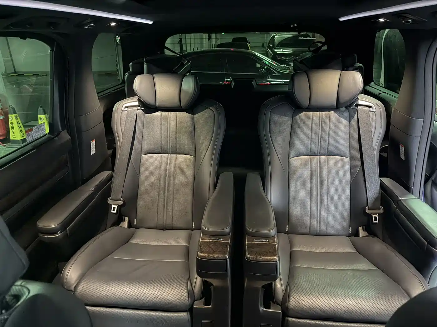 Toyota Alphard 2021 Hybrid 2.5L Premium фото 7