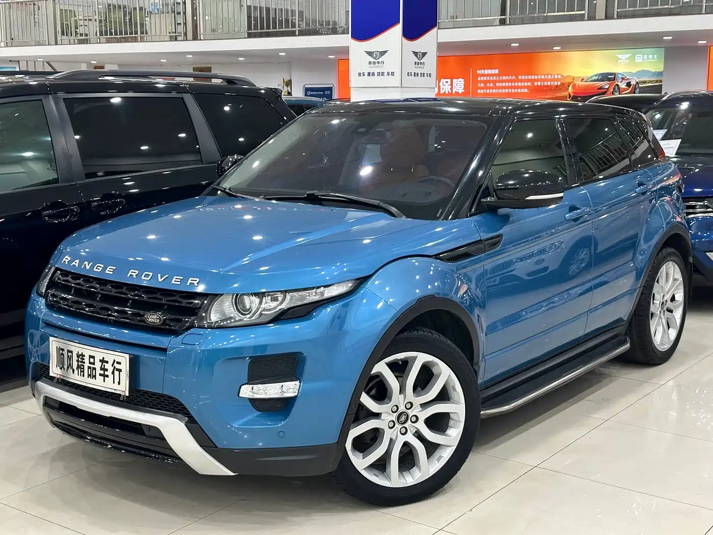 Land Rover Range Rover Evoque (Import) 2014 2.0T 5-door Brilliance Sport фото 5