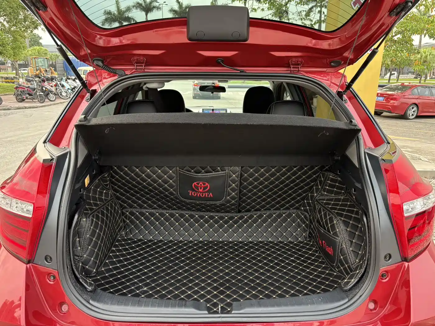 Toyota YARiS L Zhi Xuan 2019 1.5E CVT MeiDong Edition China VI фото 13