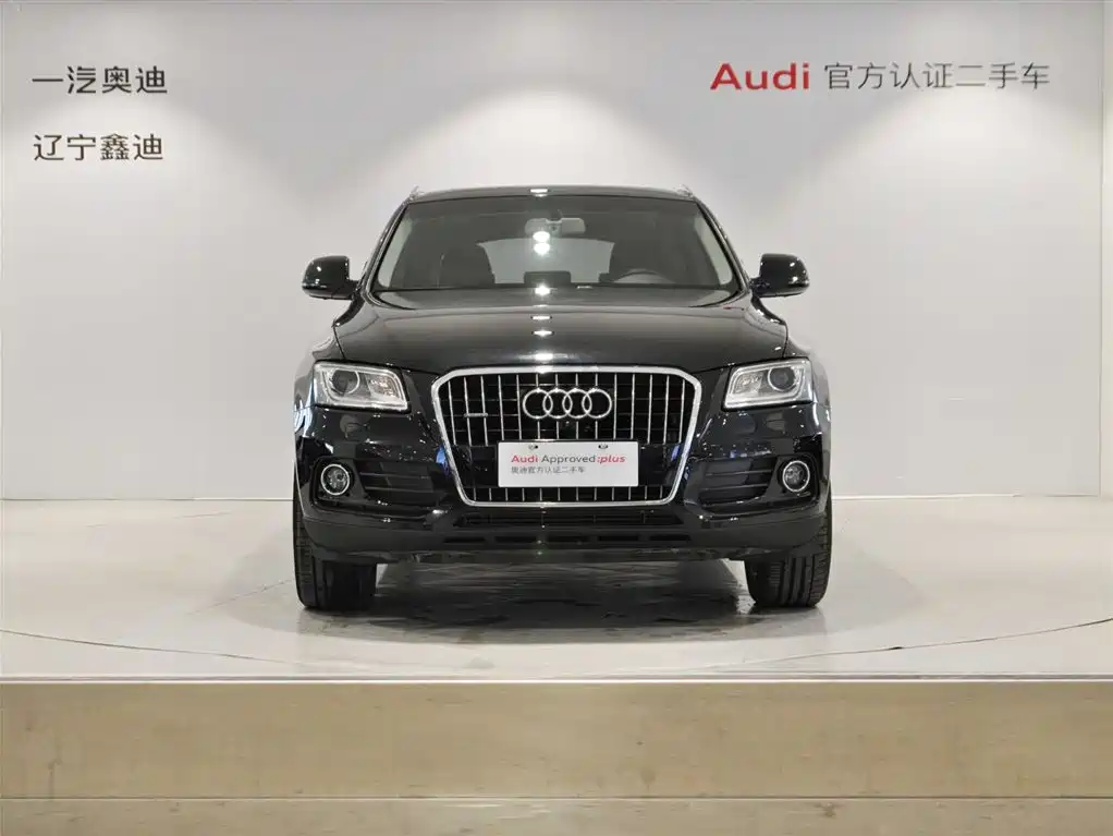 Audi Q5 2015 40 TFSI Technology фото 2