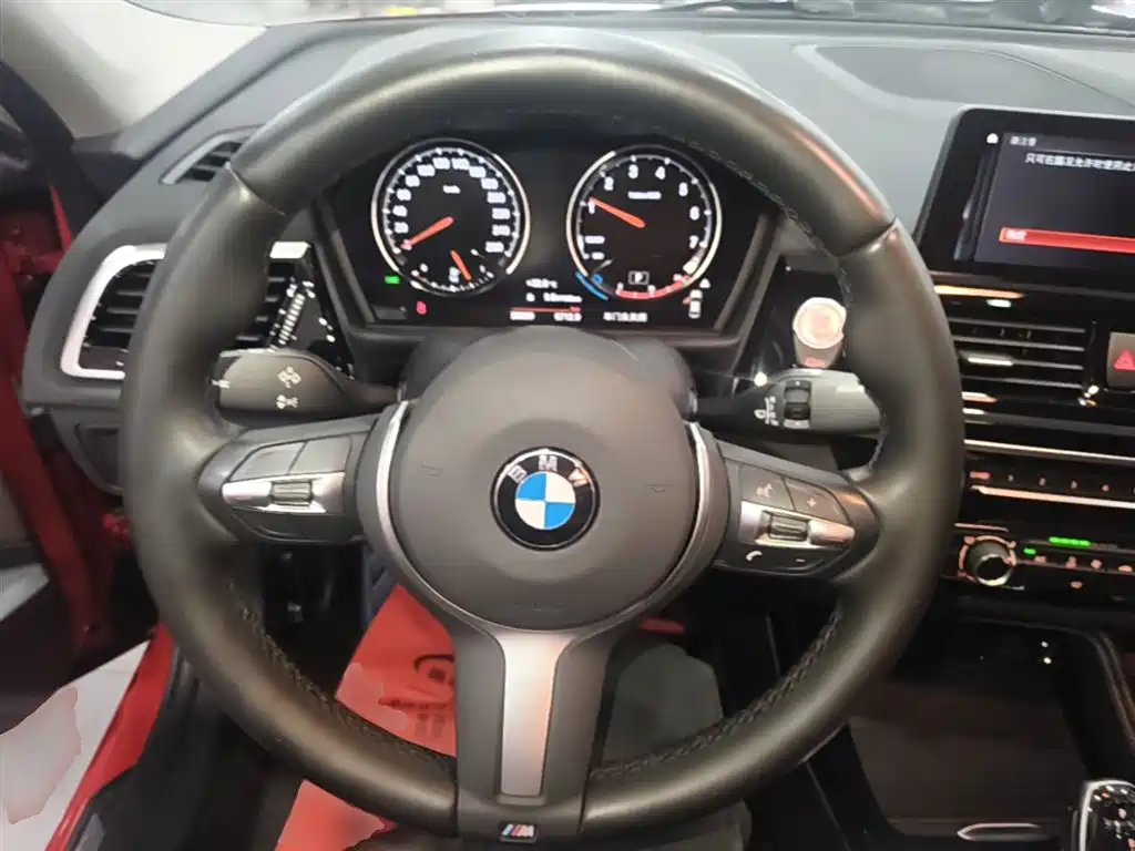 BMW 1 Series 2021 120i M Sport Shadow Edition фото 11