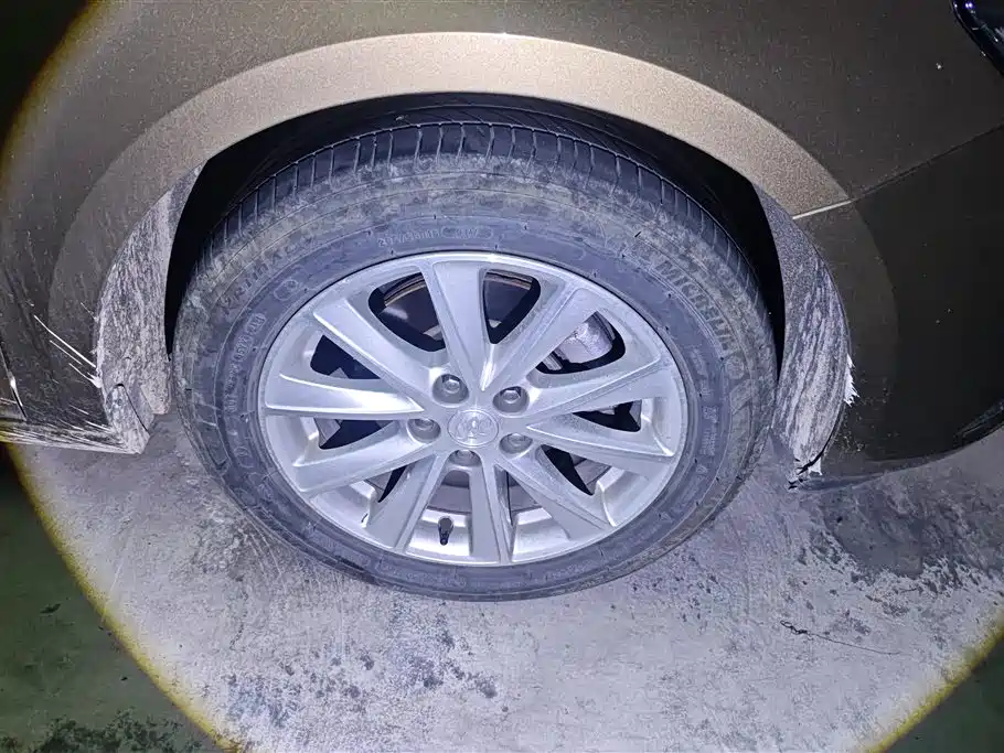 Buick Verano 2017 Sedan 20T DCT Leading фото 6