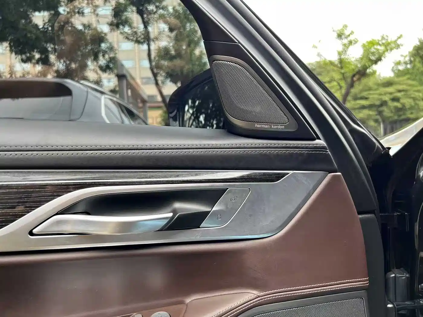 BMW 7 Series 2021 Model 730Li M Sport Package фото 13