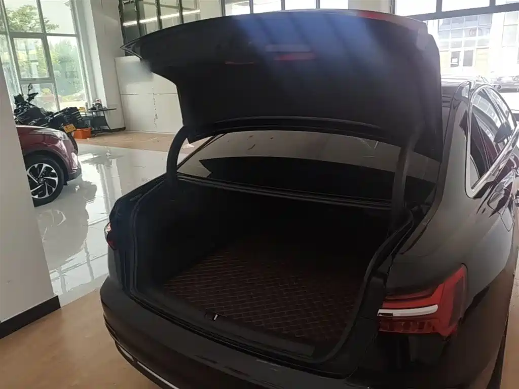 Audi A6L 2022 45 TFSI quattro Premium Elegance фото 15