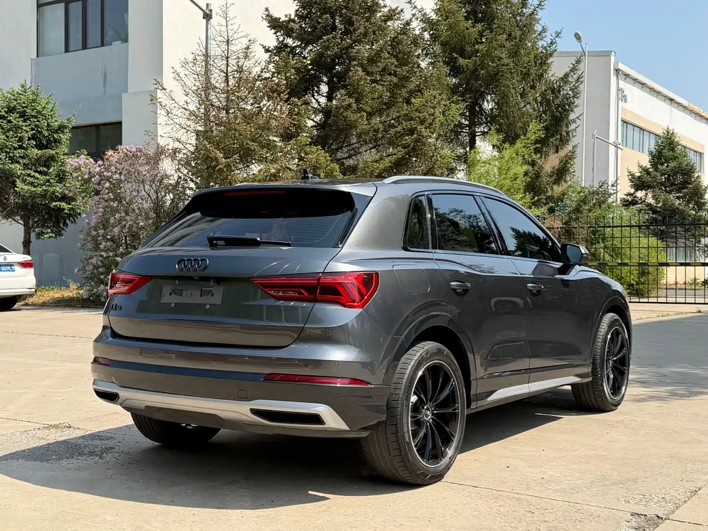 Audi Q3 2022 35 TFSI Fashion Elegance фото 5