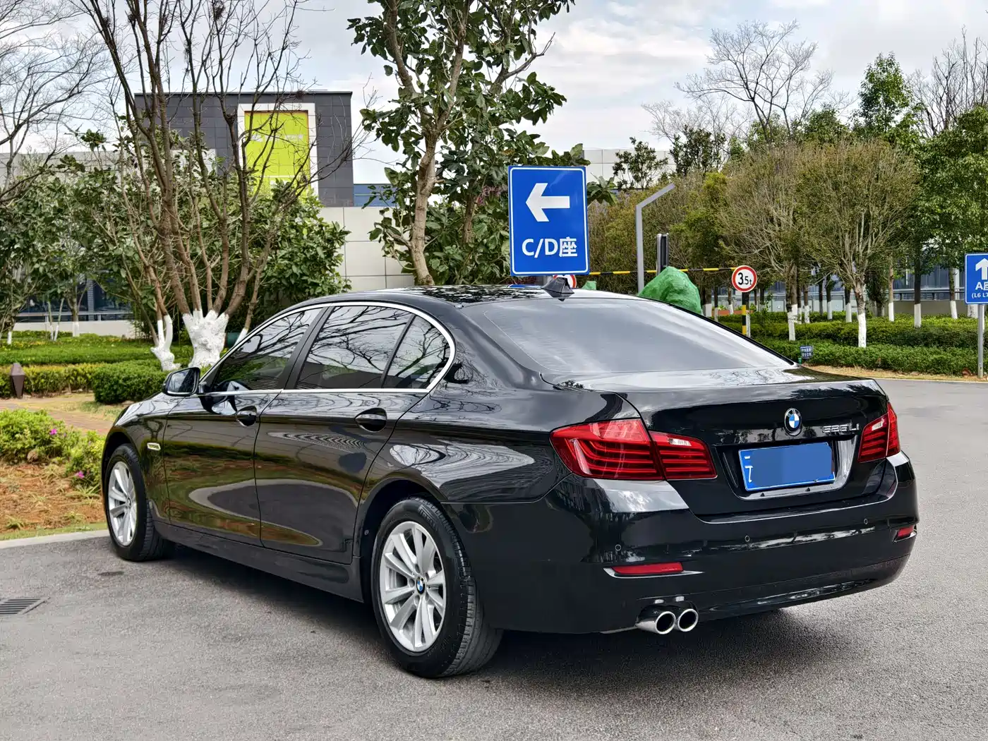 BMW 5 Series 2014 520Li Elegance фото 5