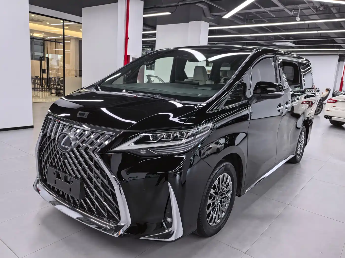 Lexus LM 2020 300h Seven-Seater Elegance Edition