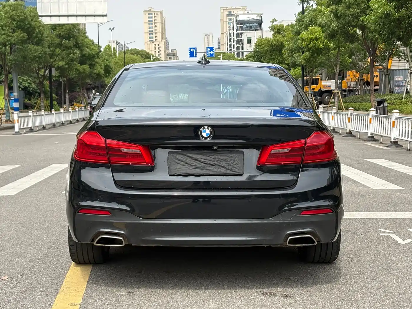 BMW 5 Series 2019 525Li M Sport Package фото 5