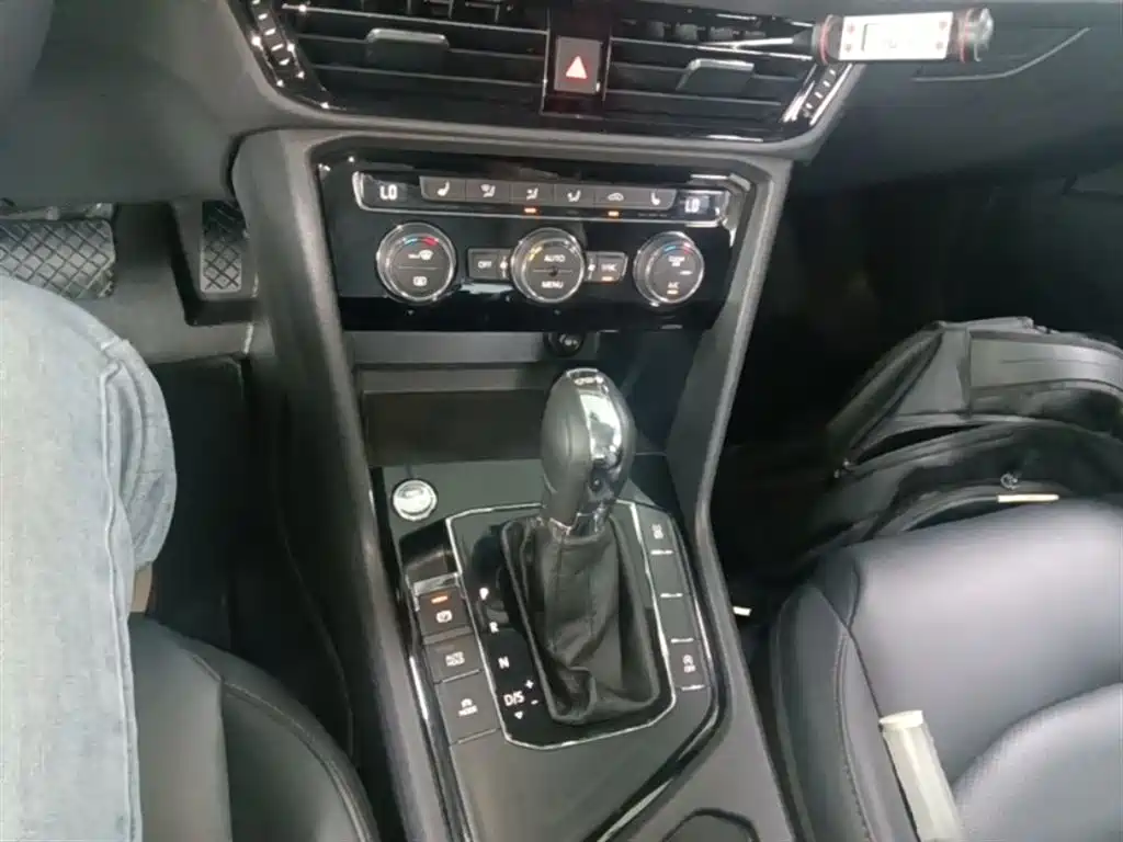 Volkswagen Tharu 2020 Model 280TSI 2WD Luxury Plus China VI фото 14