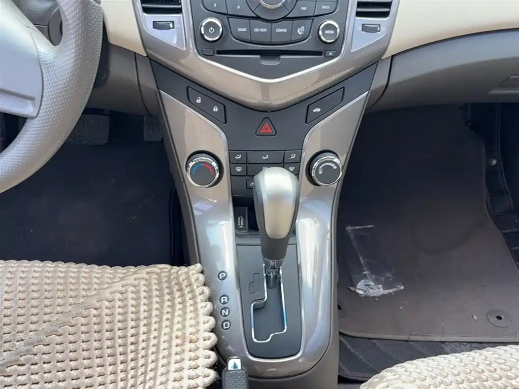 Chevrolet Cruze 2015 1.5L Classic SE AT фото 15