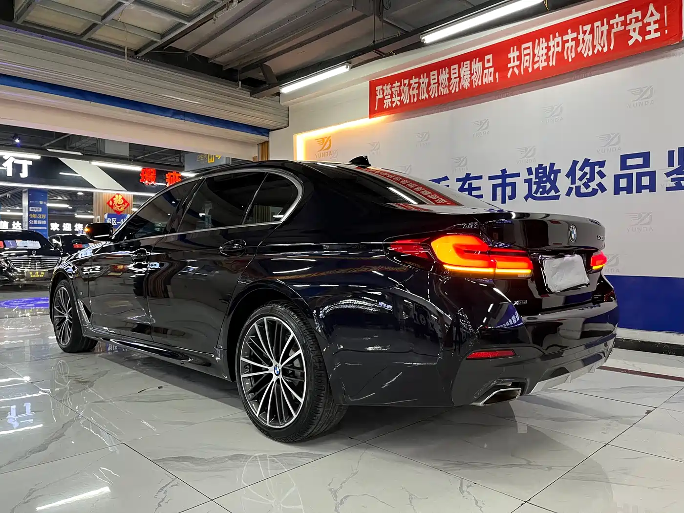 BMW 5 Series 2022 Facelift 530Li xDrive M Sport Package фото 3